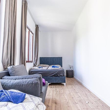 Comfy Rooms In Shared Villa With Terrace And Garden เวียนนา ภายนอก รูปภาพ
