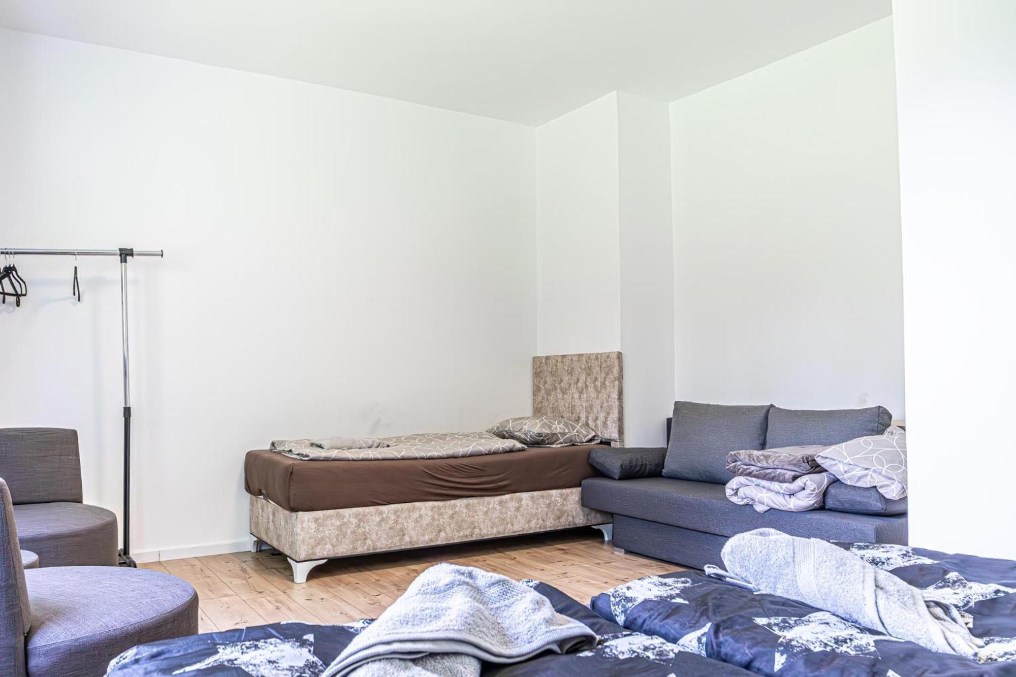 Comfy Rooms In Shared Villa With Terrace And Garden เวียนนา ภายนอก รูปภาพ