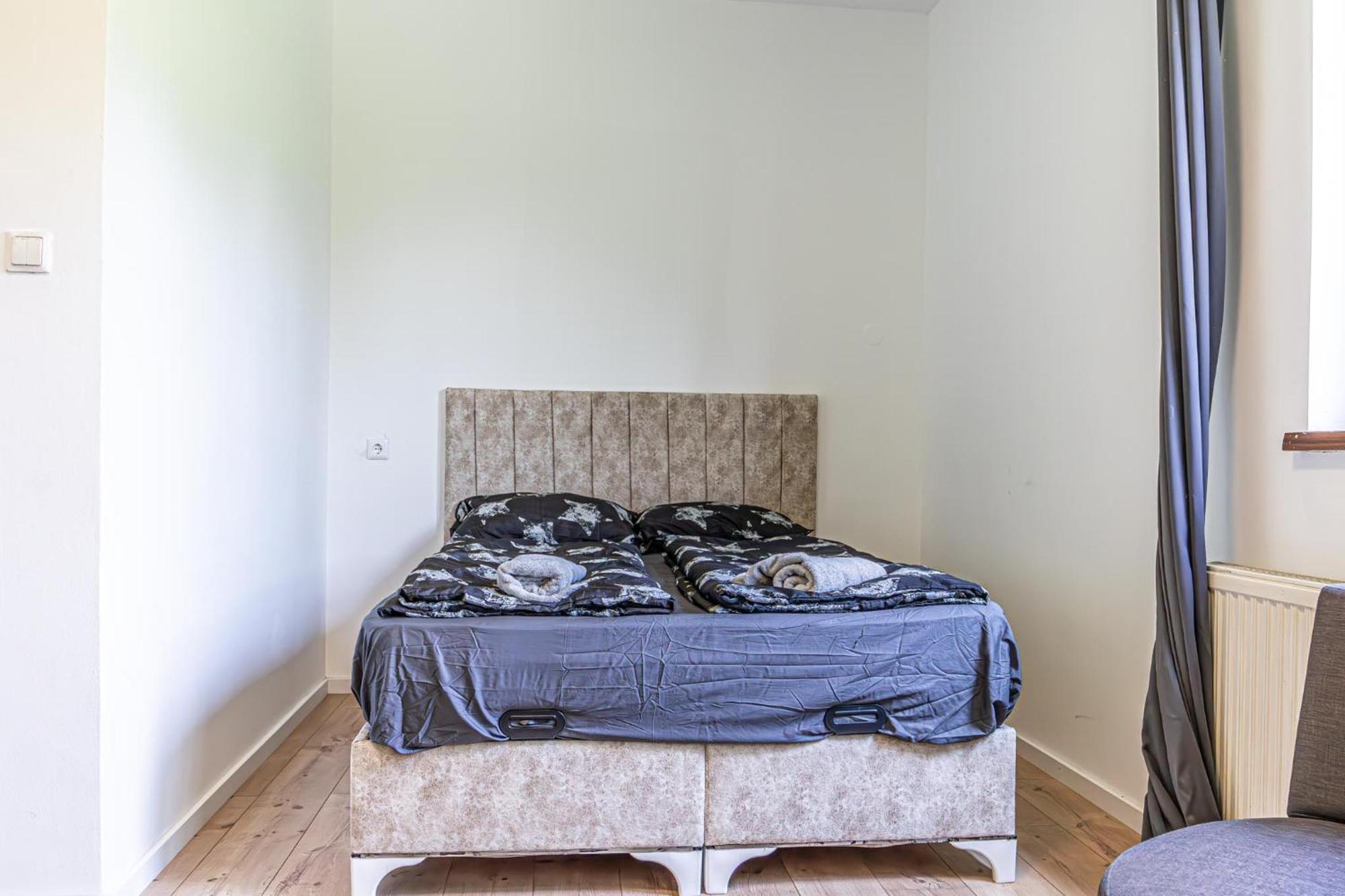Comfy Rooms In Shared Villa With Terrace And Garden เวียนนา ภายนอก รูปภาพ