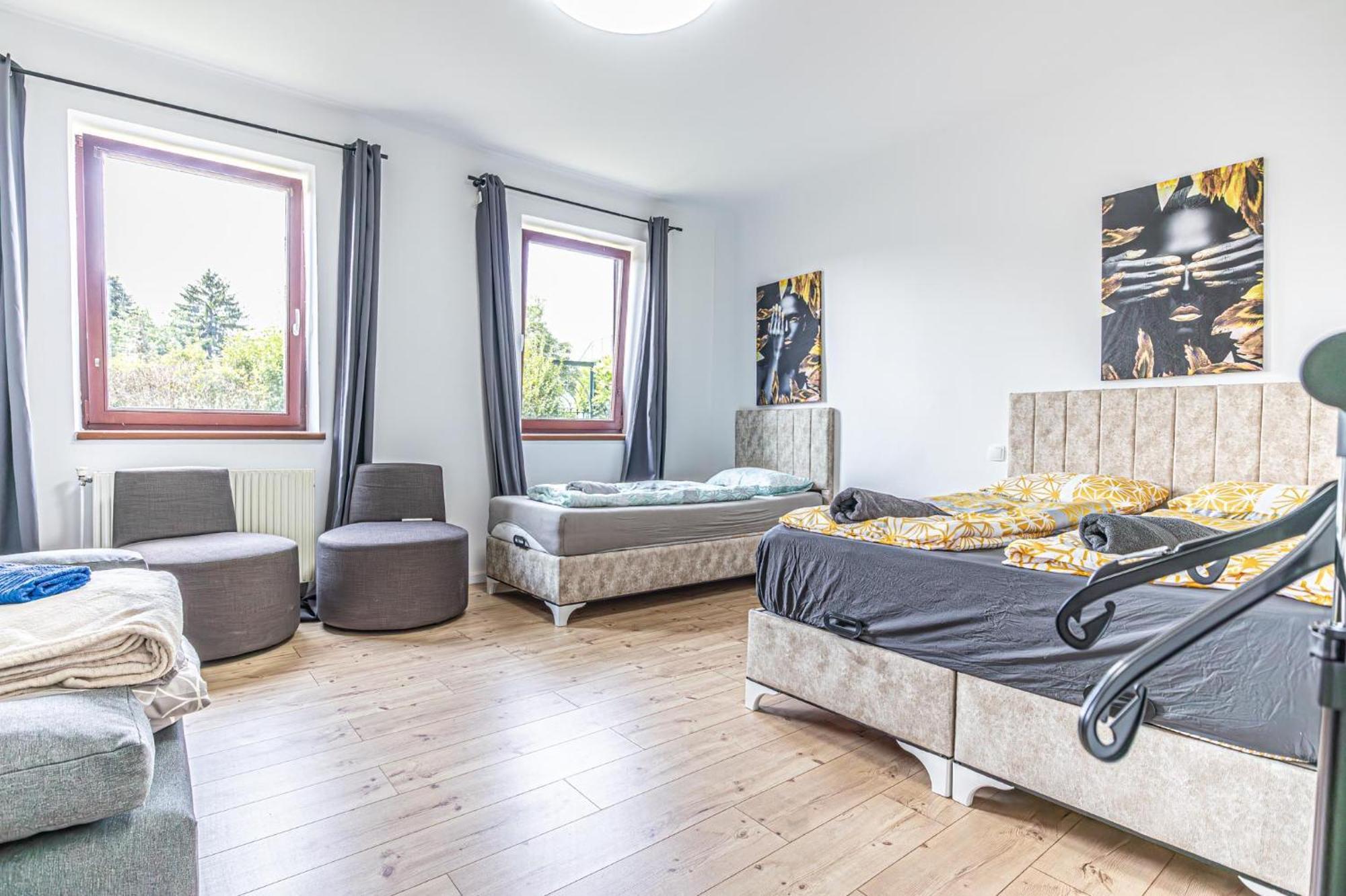 Comfy Rooms In Shared Villa With Terrace And Garden เวียนนา ภายนอก รูปภาพ